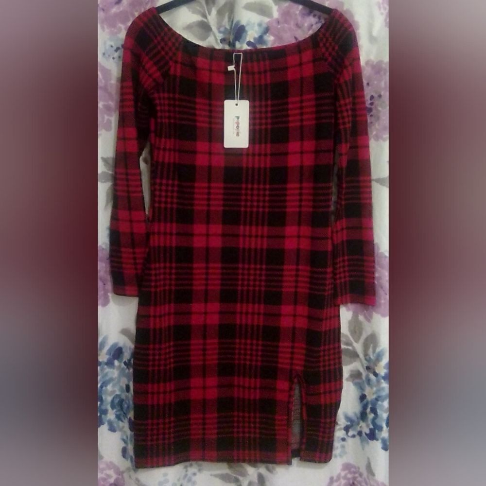 NWT Popopie Plaid Long Sleeve Dress - Small”